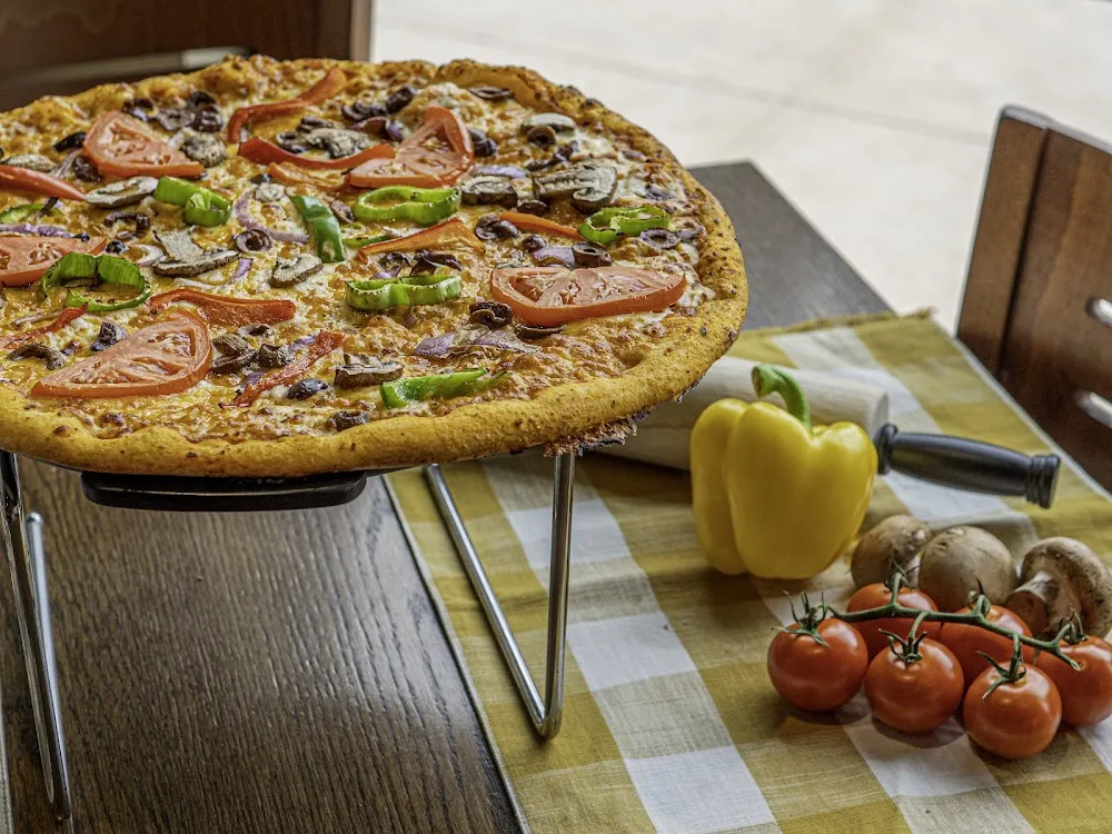 Kemo Veggie Pizza